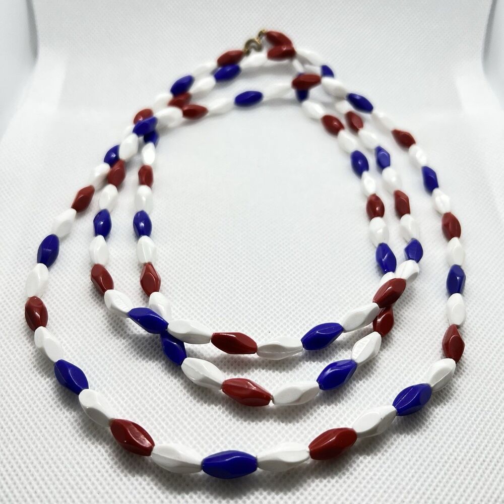 VTG 60s Long Red/White/Blue Faceted Teardrop & Tiny Round Plastic Bead Necklace